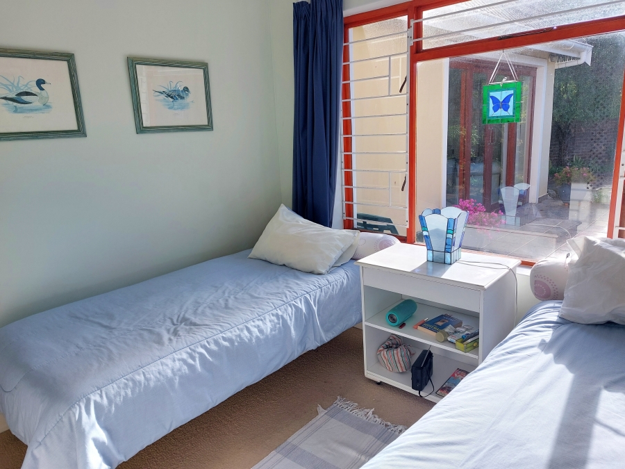 2 Bedroom Property for Sale in The Island Western Cape